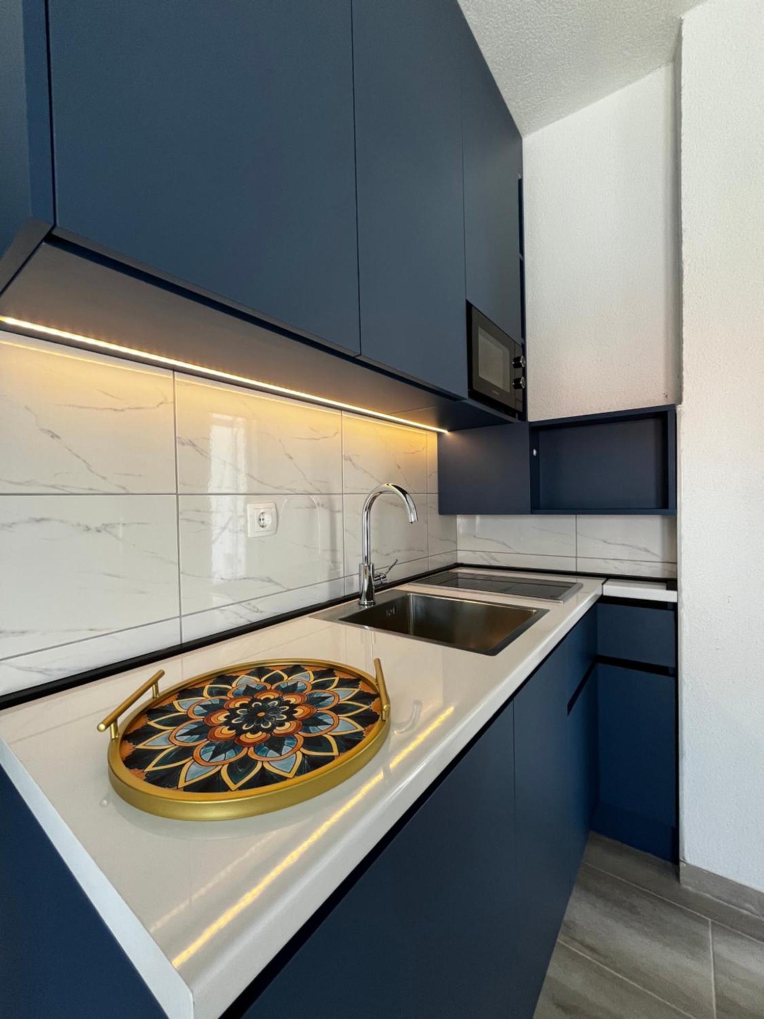 Twin Apartments Ivanica Bagian luar foto